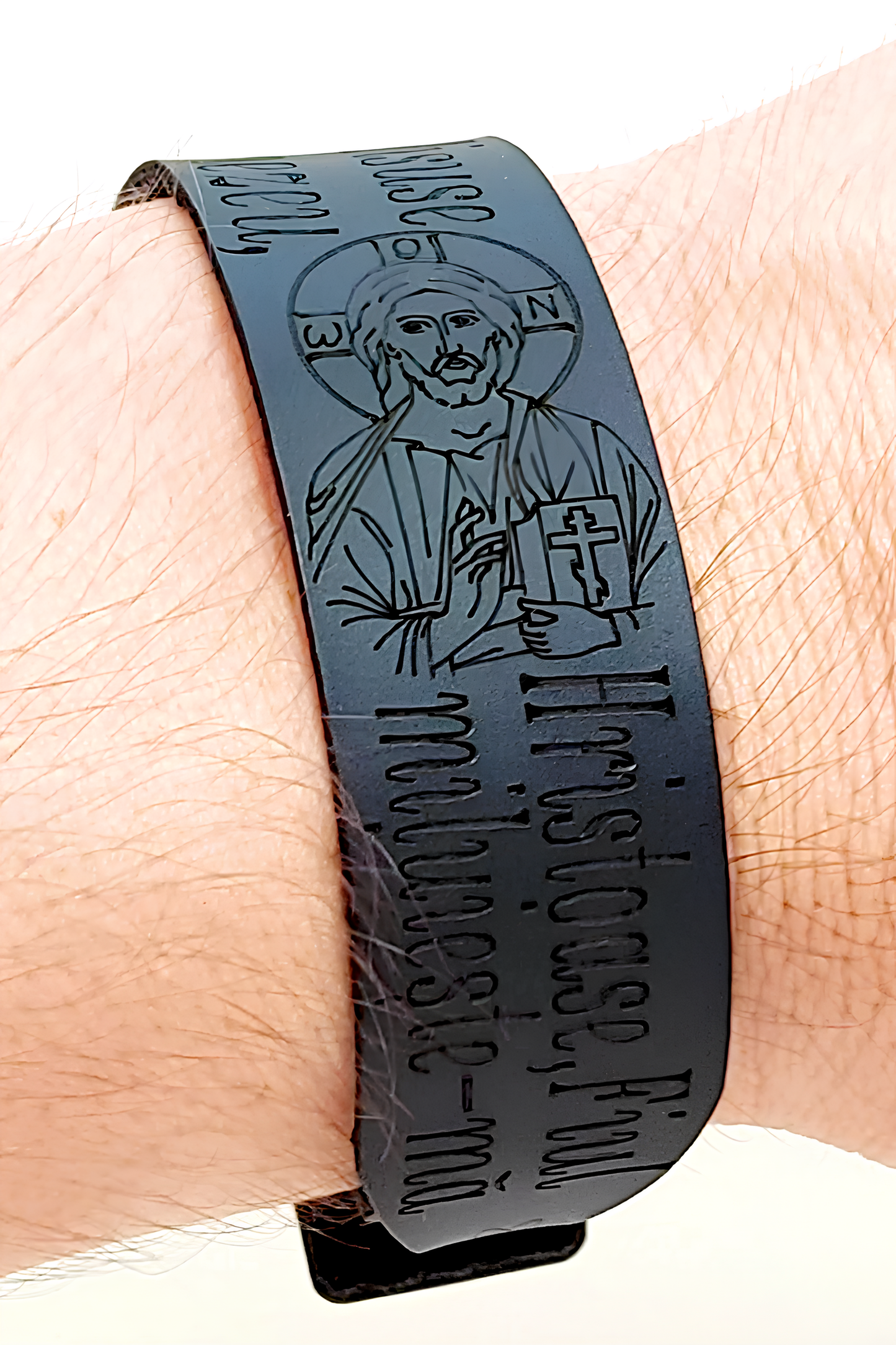Brăţara lată cu Iisus Hristos din piele neagră