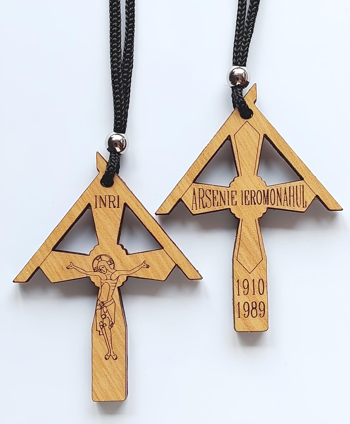 Crucea Părintelui Arsenie Boca